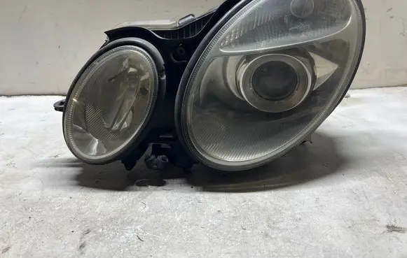 Mercedes-Benz E W211 Headlight/headlamp