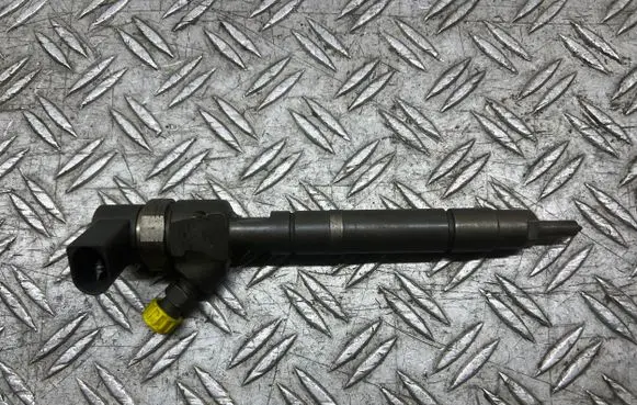 Mercedes-Benz C W203 Fuel injector