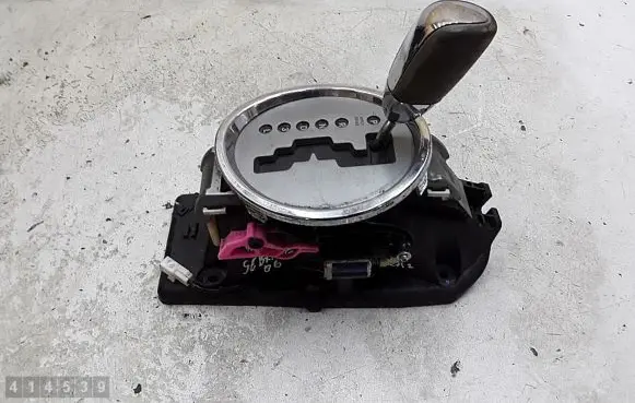 Chrysler Sebring (ST-22 - JR) Gear shifter/selector 05273248AF