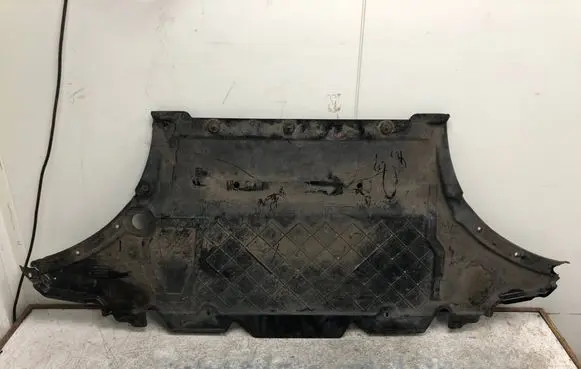 Audi A4 S4 B8 8K Engine splash shield/under tray 8F0863821