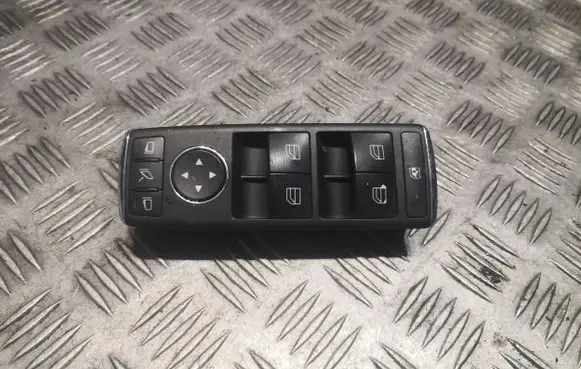 Mercedes-Benz C W204 Electric window control switch 2048703558 A2048703558