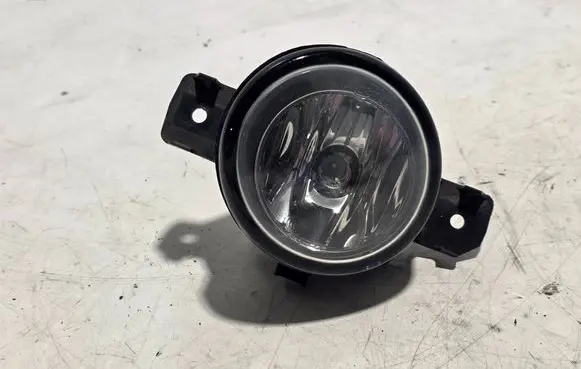 Nissan Qashqai+2 Front fog light 89206411 261558990A 33710AM