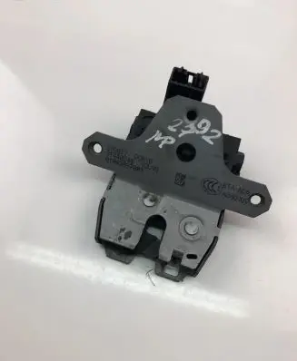 Volvo V60 Tailgate/trunk/boot lock/catch/latch 31440240