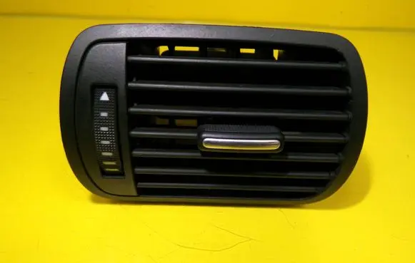 Audi A3 S3 8L Dash center air vent grill 8L0820901C