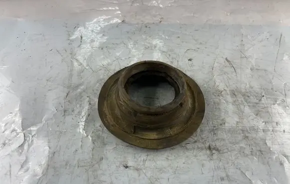 BMW 7 E38 Rear coil spring rubber mount 