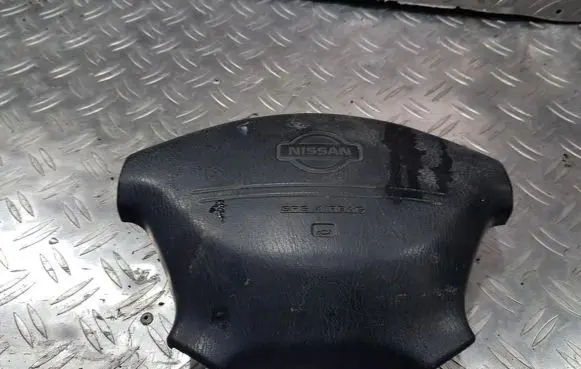 Nissan Almera Steering wheel airbag