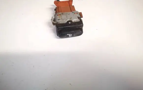 Nissan Qashqai Seat heating switch 28082