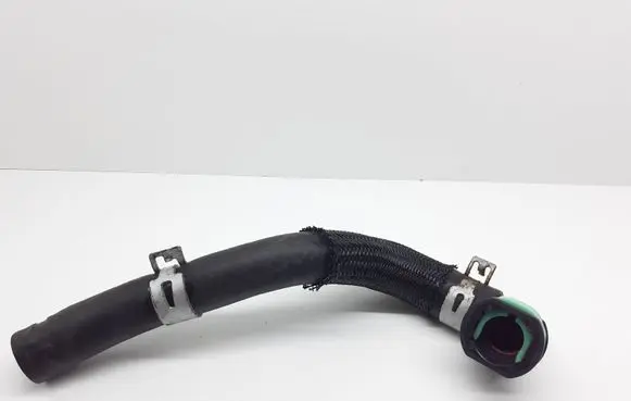 Lexus CT 200H Engine coolant pipe/hose