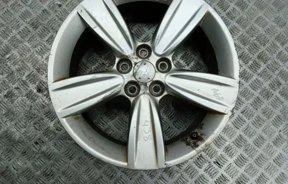 R18 alloy rim