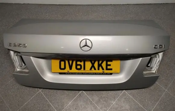 Mercedes-Benz E W212 Tailgate/trunk/boot lid A2127500975