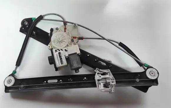 BMW X3 E83 Front door window regulator with motor 51333448250