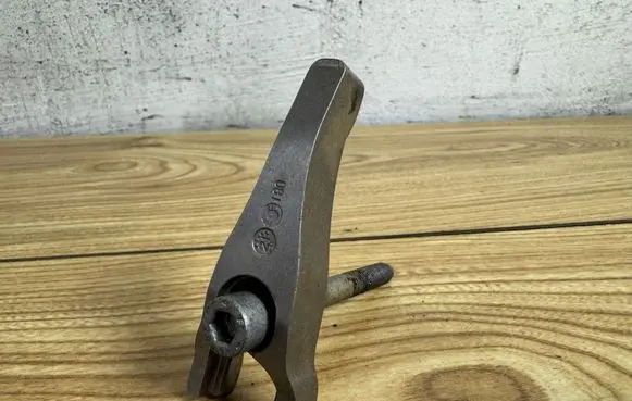 Ford S-MAX Fuel Injector clamp holder 