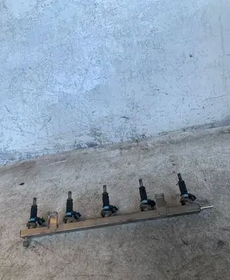 Volkswagen Jetta VI Fuel injectors set 07k906031c