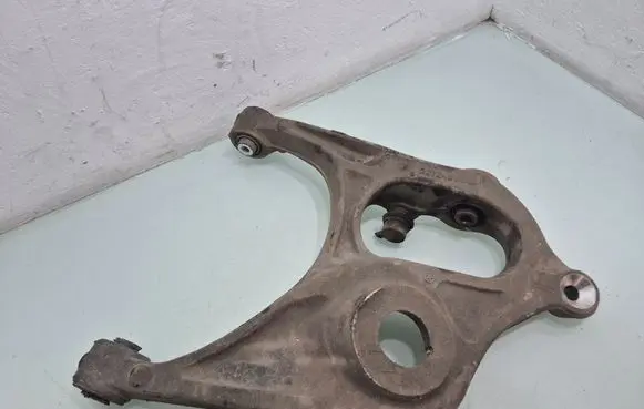 Rear upper control arm/wishbone