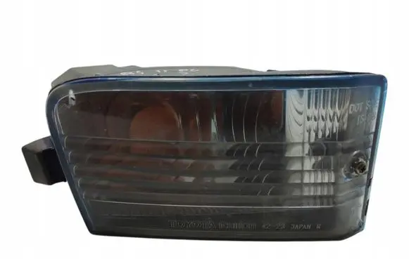 Toyota RAV 4 (XA20) Front indicator light
