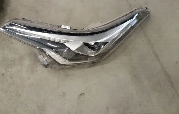 Toyota C-HR I Headlight/headlamp 81150F407100