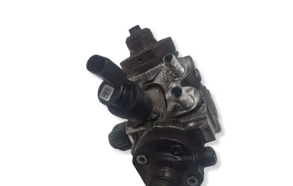 Audi A6 Allroad C7 Fuel injection high pressure pump 059130755CC 0445010691