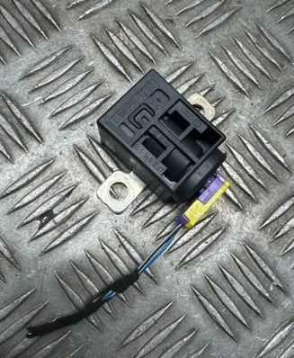 Audi Q5 SQ5 Battery relay fuse 4F0915519