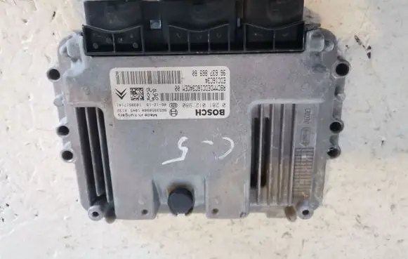 Citroen C5 Engine control unit/module 0281012980