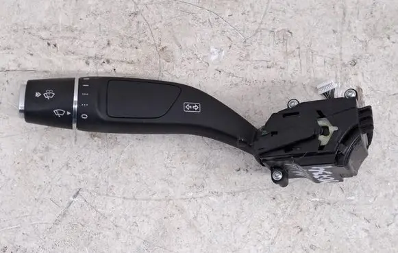 Mercedes-Benz C W205 Indicator stalk