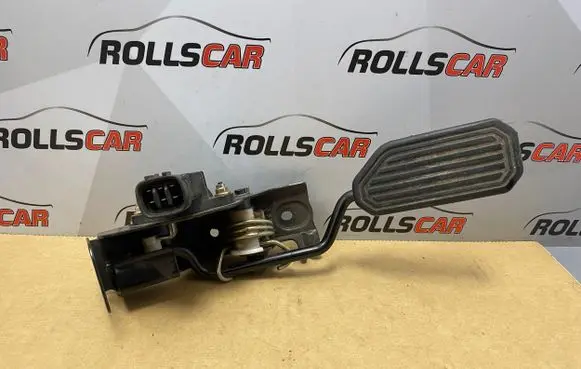 Toyota Avensis T250 Accelerator throttle pedal