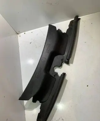 BMW X3 E83 Top upper radiator support slam panel 3402286