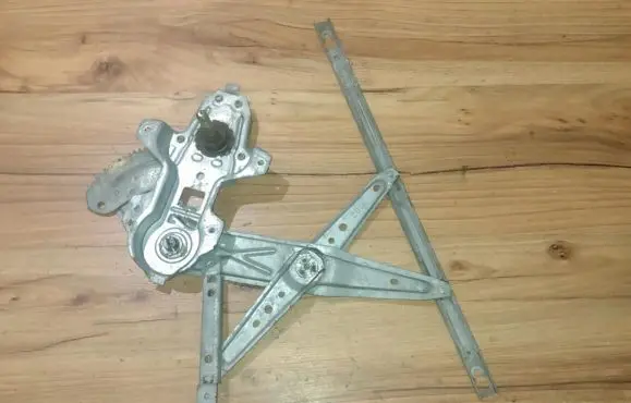Rover 620 Sliding door window regulator with motor