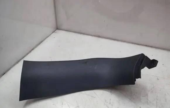 KIA Sportage Centre console side trim rear 817403U000