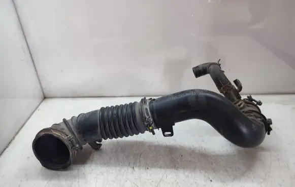 Mazda CX-5 Air intake hose/pipe SH0113231
