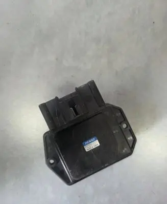 Mitsubishi Space Wagon Heater blower motor/fan resistor 499300