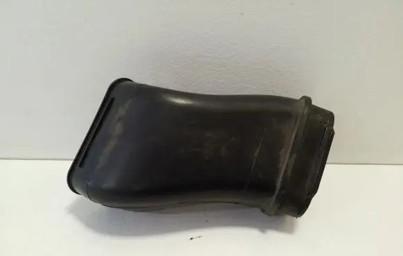 Mitsubishi Outlander Air intake duct part