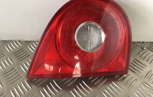 Volkswagen Golf V Tailgate rear/tail lights 945093F 028500104A