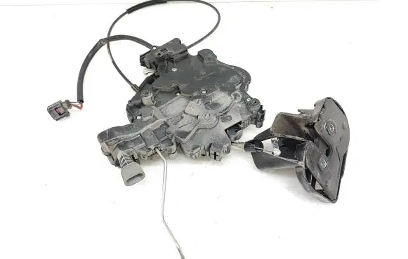 Volkswagen Transporter - Caravelle T5 Sliding door lock 7E0843654AB 2K0843604 7H0843604