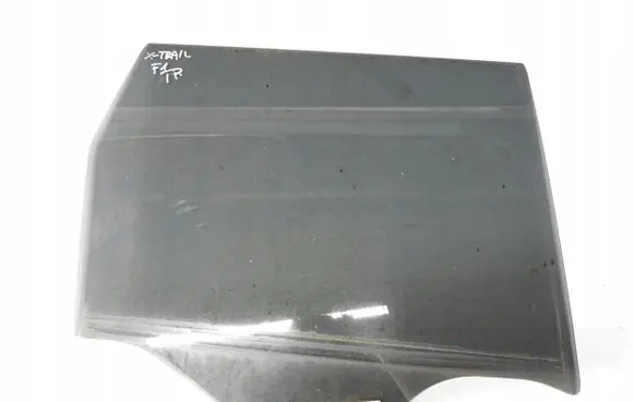 Nissan X-Trail T31 Sliding door window/glass M9RC830