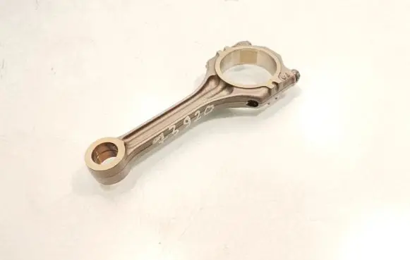 Nissan Qashqai Connecting rod/conrod 