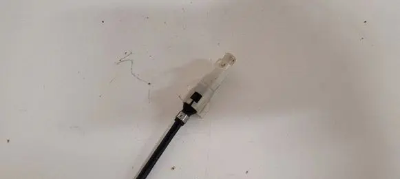 Toyota Corolla Verso AR10 Fuel cap flap release cable
