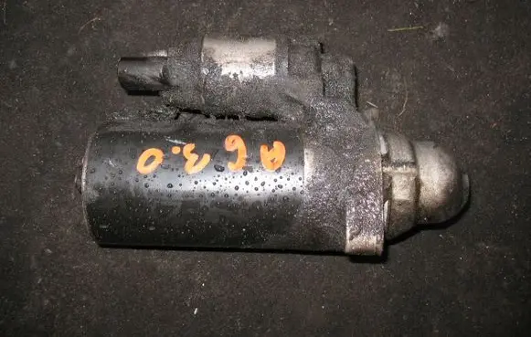 Audi A8 S8 D3 4E Starter motor 059911024A