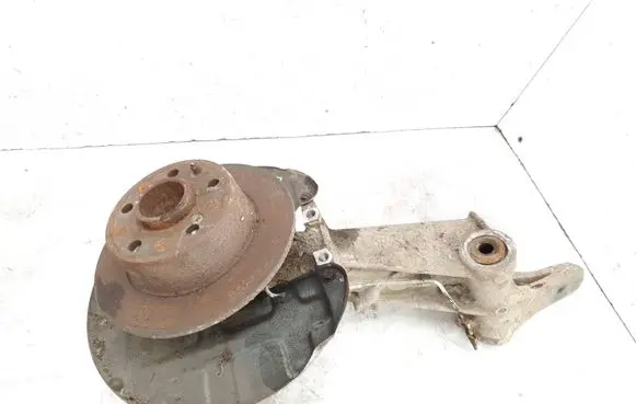 Citroen CX Rear wheel hub spindle/knuckle 