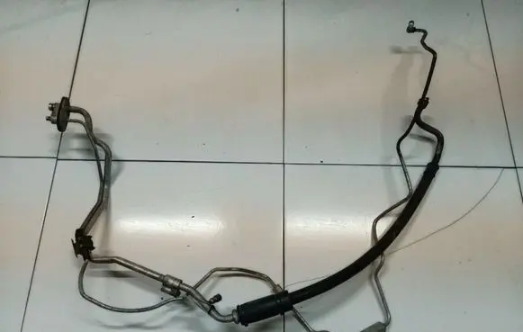Honda FR-V Air conditioning (A/C) pipe/hose