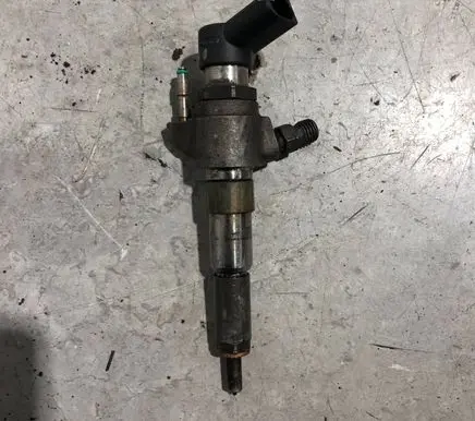 Ford Focus Fuel injector 9802448680