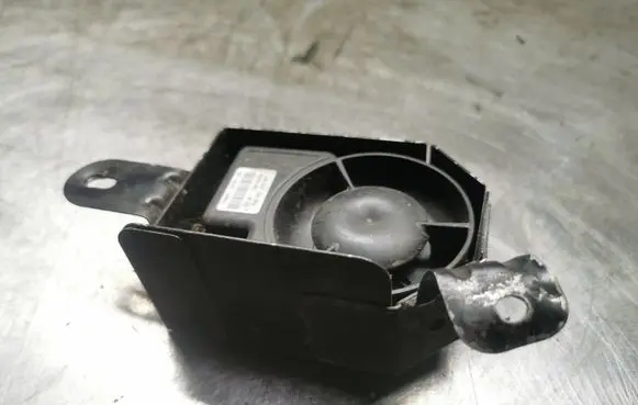 Skoda Octavia Mk2 (1Z) Alarm system siren 1K0951605D