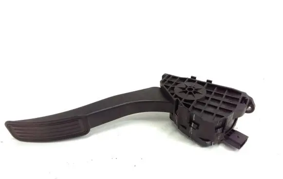 Ford Fusion II Accelerator throttle pedal DG9C9F836AC D1509081902 697976