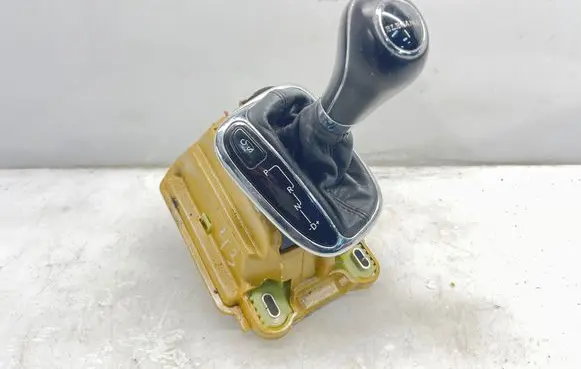 Mercedes-Benz CLK A209 C209 Gear shifter/selector A2032678524