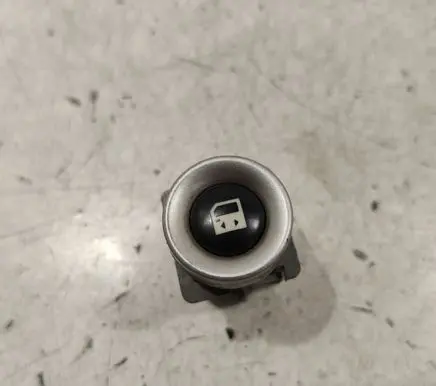Citroen C8 Tailgate opening switch 