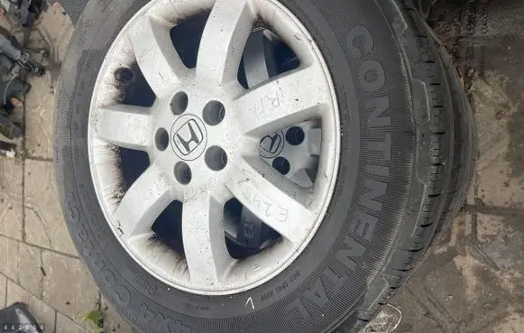 Honda CR-V R17 alloy rim 