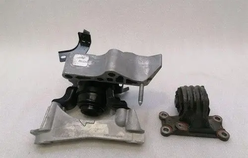 Lexus RX 450H Engine mount bracket 1230531080