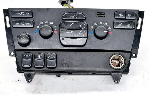 Volvo V70 Climate control unit 8697140 04W47E01 M446EE00103