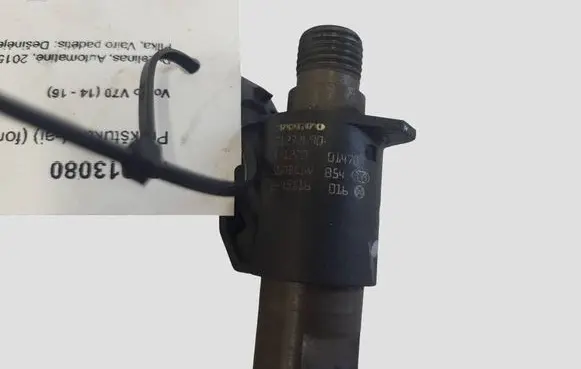 Volvo V70 Fuel injector 31272690 0445116016