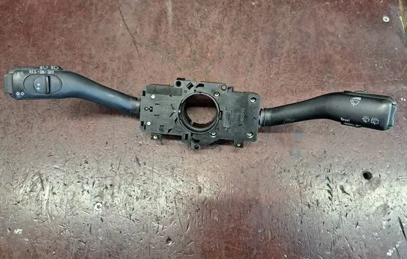 Volkswagen Golf IV Indicator stalk