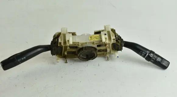 Toyota Land Cruiser (HDJ90) Wiper turn signal indicator stalk/switch 843103D020